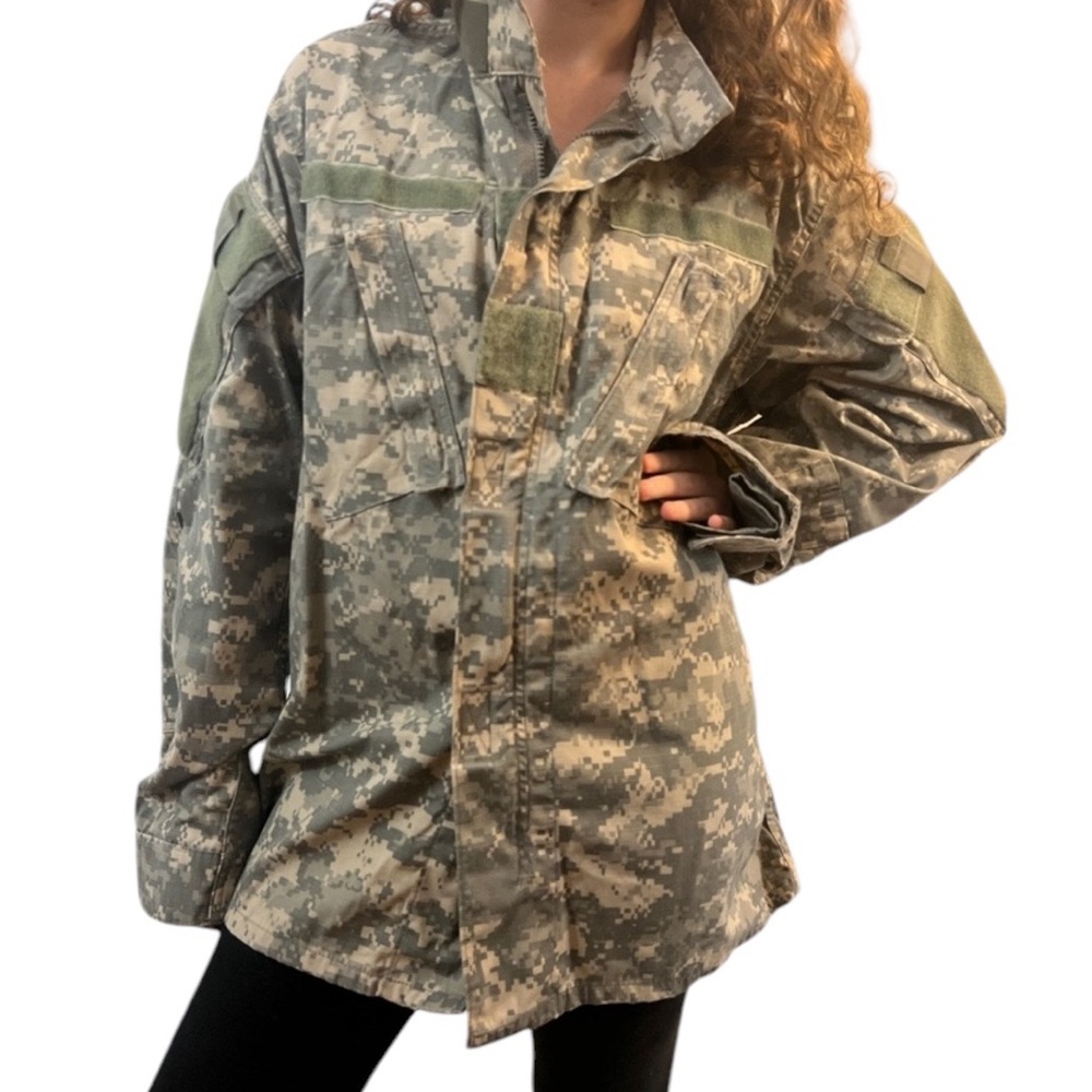 Vintage Unisex Lightweight US Army Jacket, Small/Medium, Unisex Military Jacket